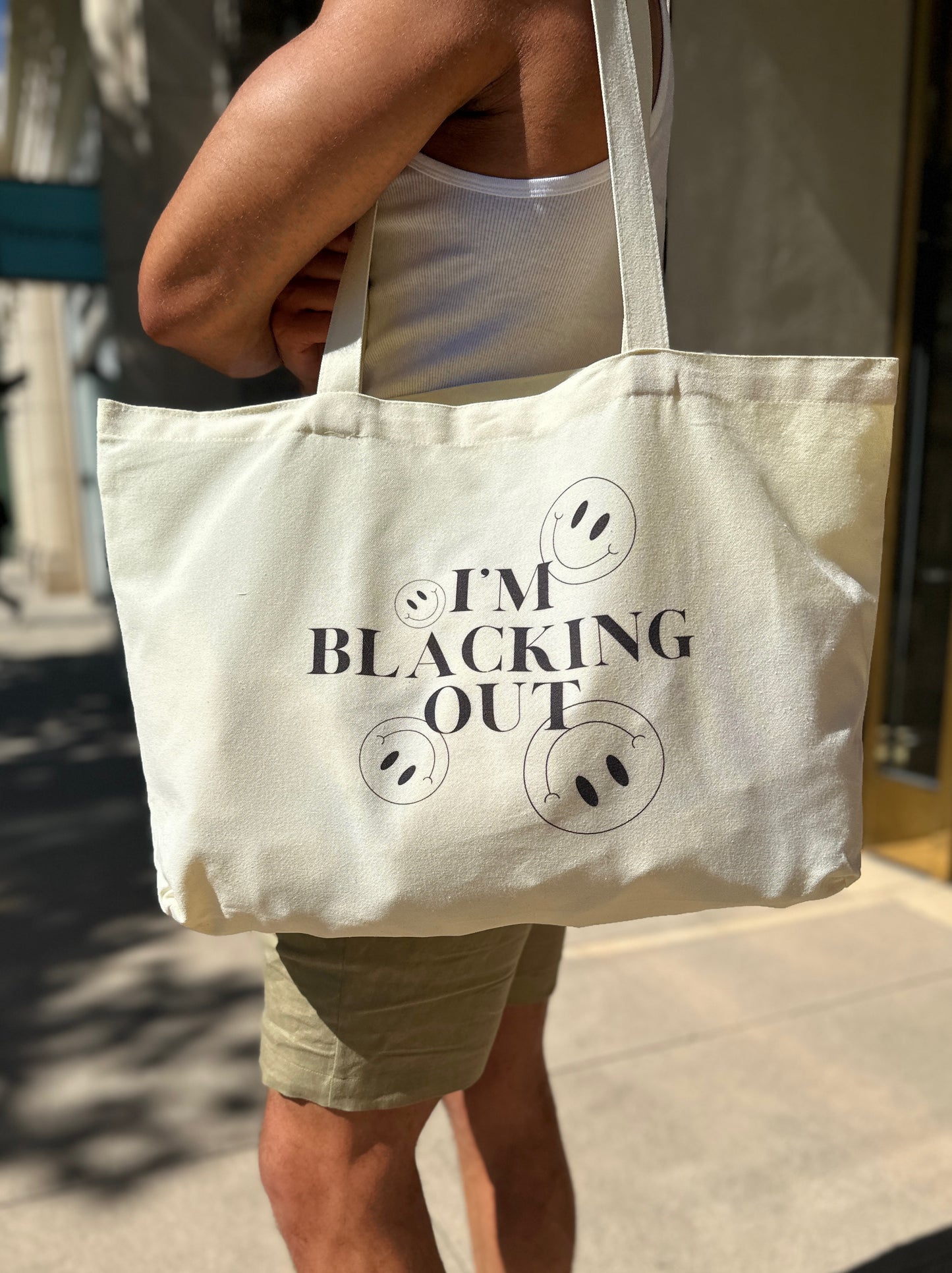 THE BLACKING OUT (REAL BAD) TOTE